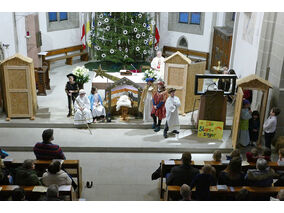 Kinderchristmette mit Krippenspiel (© Karl-Franz Thiede)